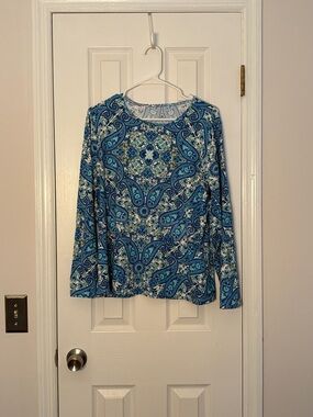 🏄🏼‍♀️ Land’s End Blue Paisley Long Sleeve Rash Guard